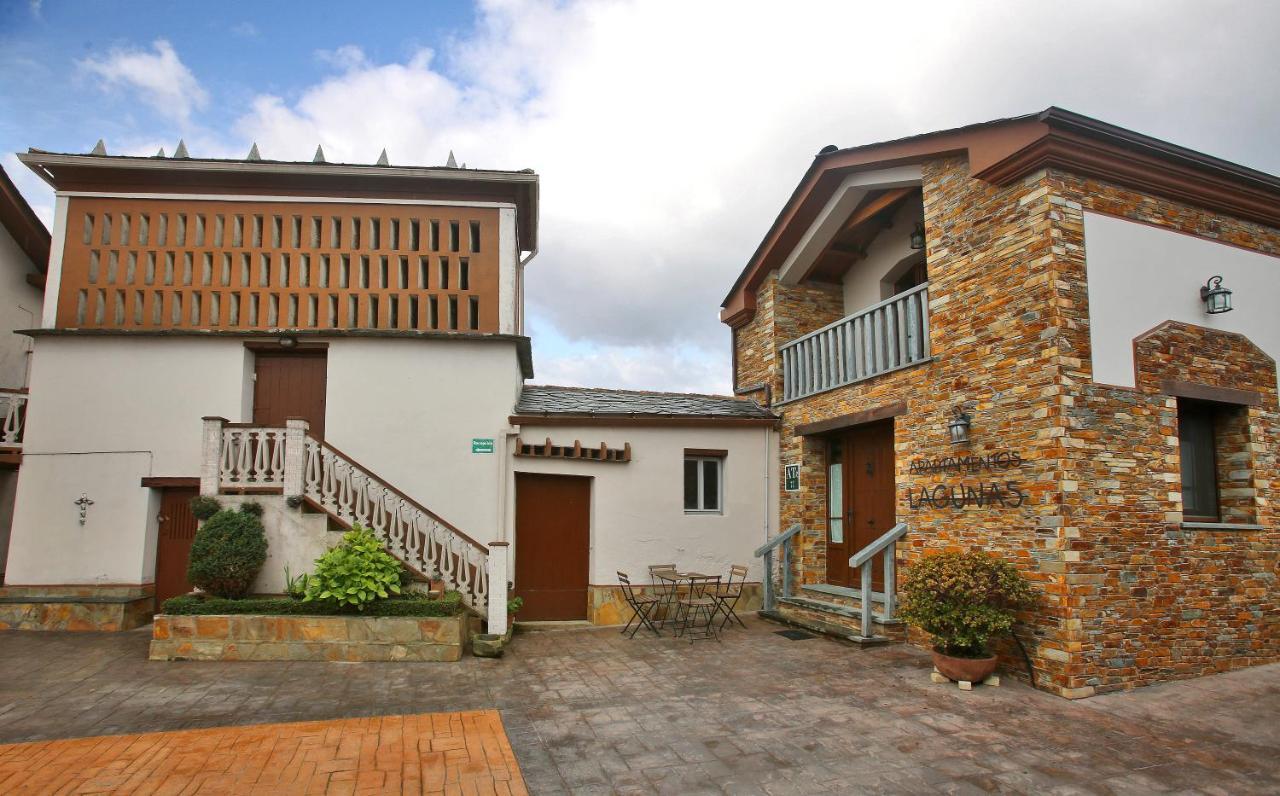 Apartamentos lagunas Castropol Bagian luar foto